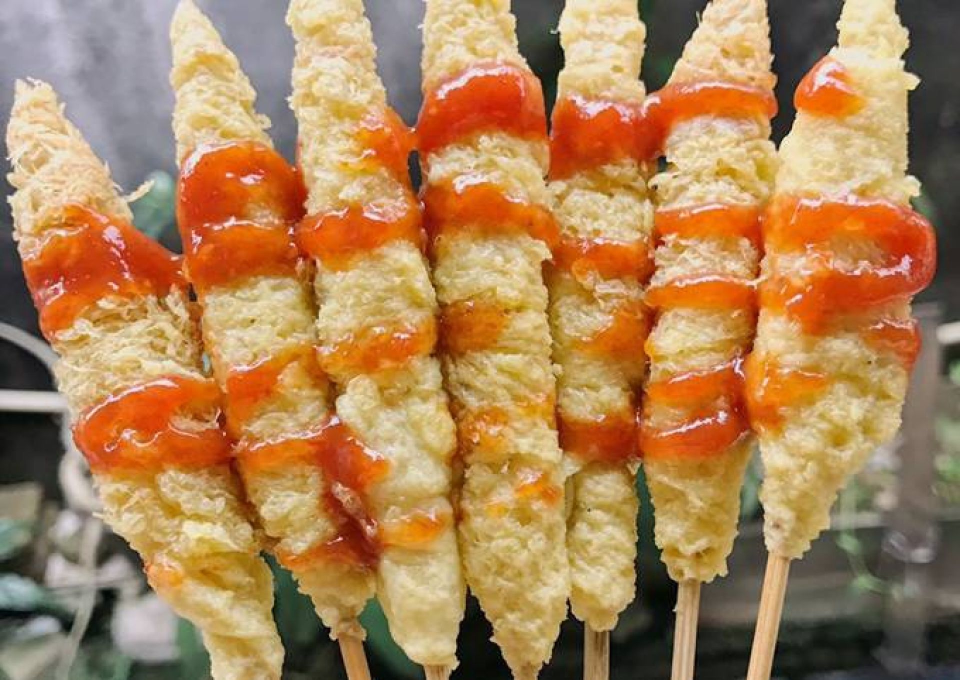 Jajanan Viral! Telur Gulung Kini Hadir dengan Berbagai Topping Unik